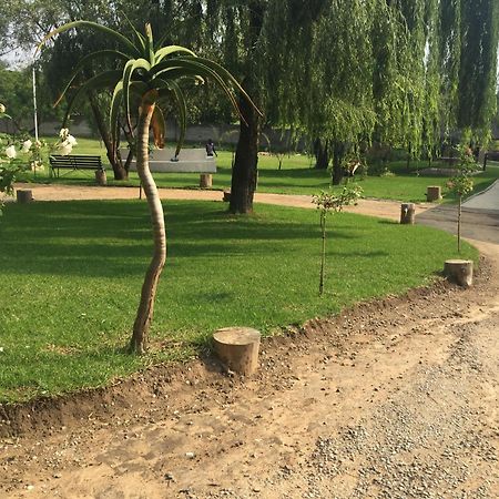 SimbaSun Cottages Midrand Esterno foto
