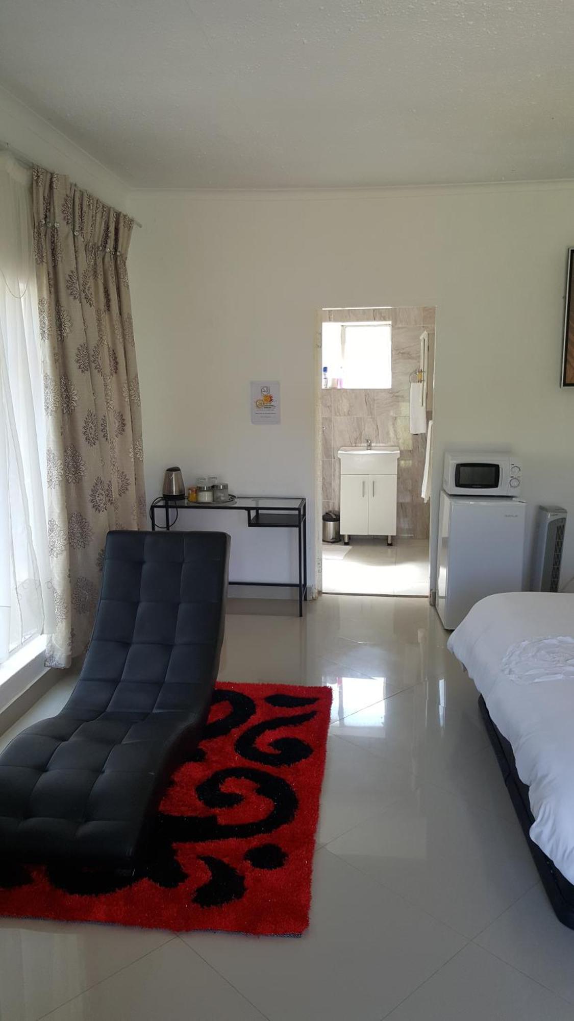 SimbaSun Cottages Midrand Esterno foto