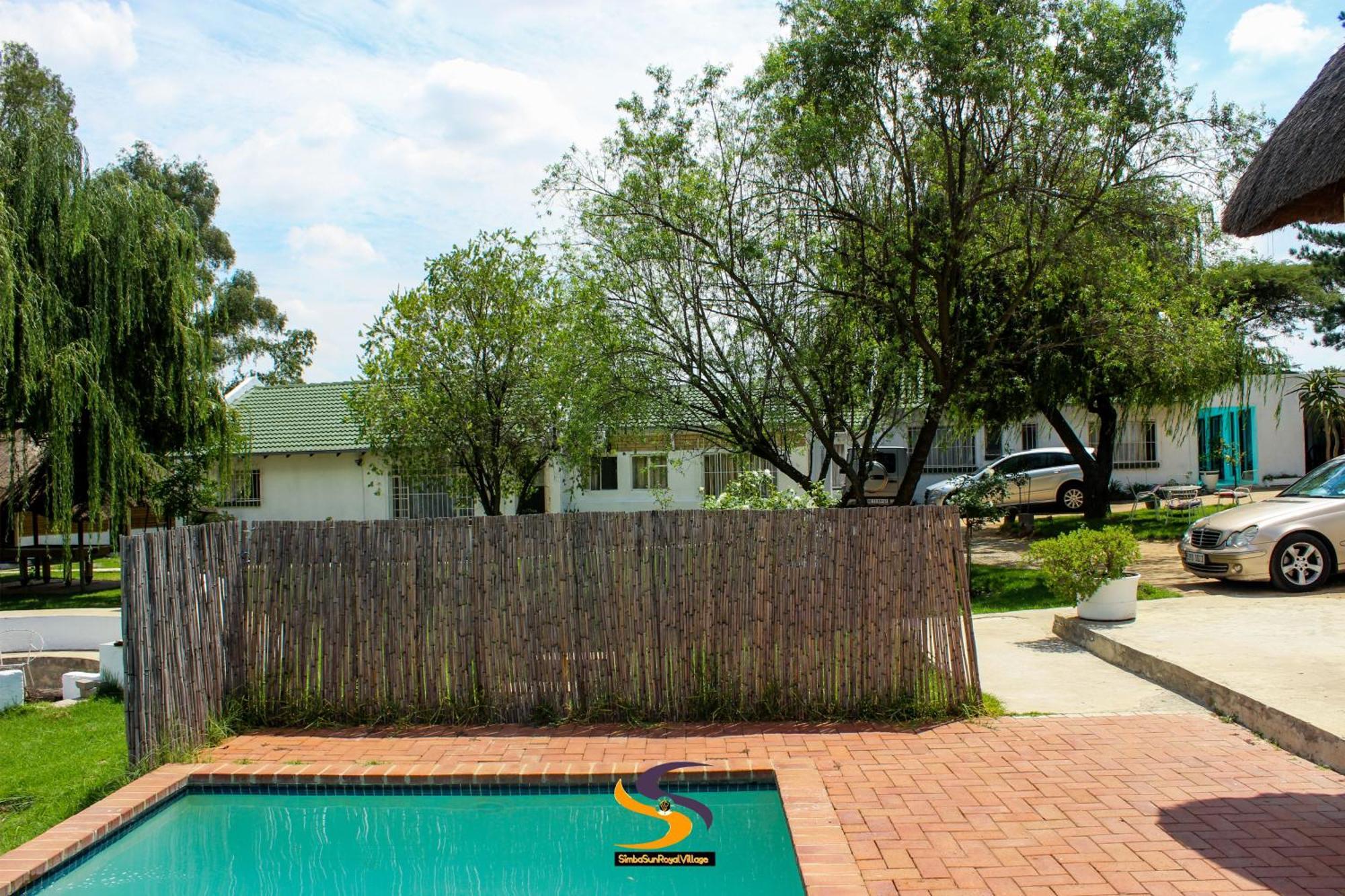 SimbaSun Cottages Midrand Esterno foto
