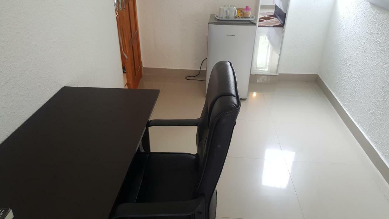 SimbaSun Cottages Midrand Esterno foto
