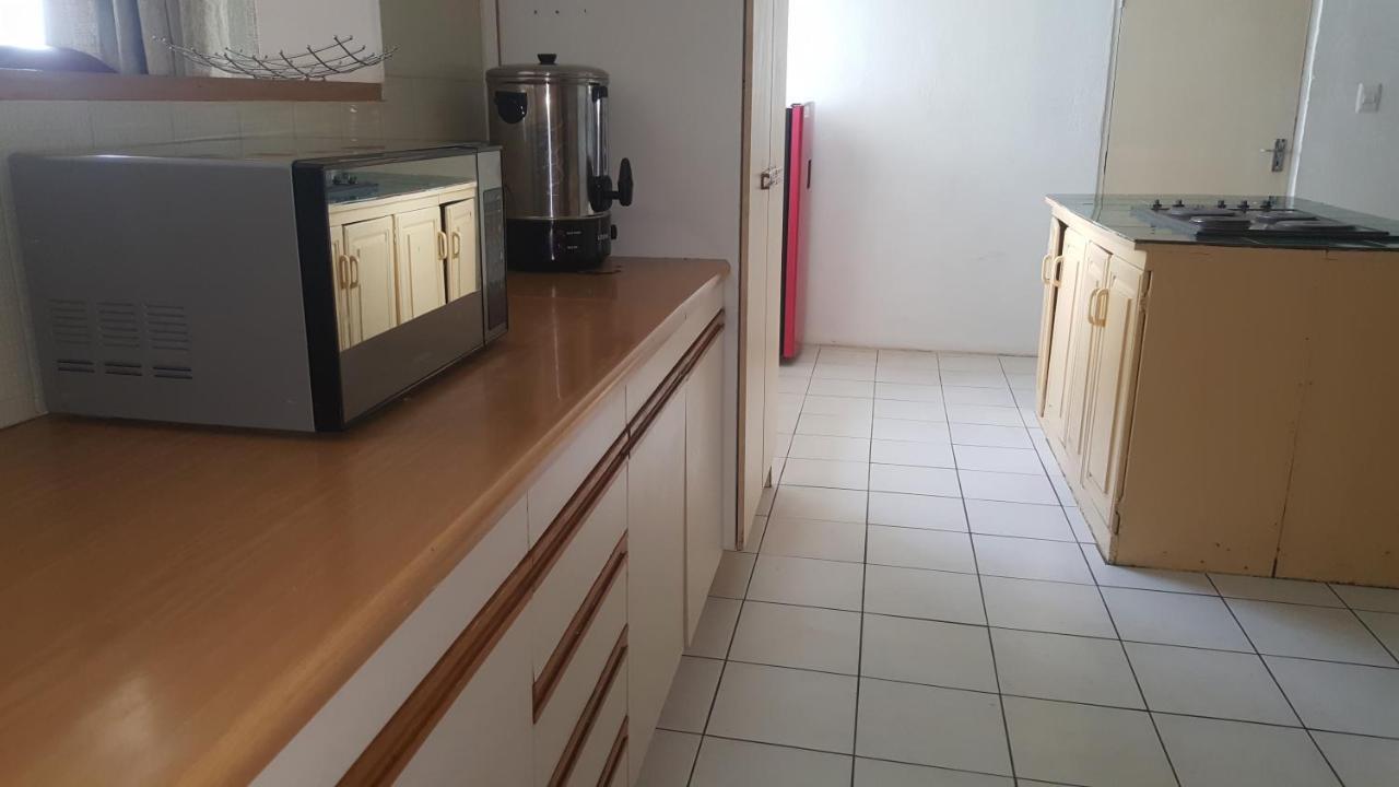 SimbaSun Cottages Midrand Esterno foto